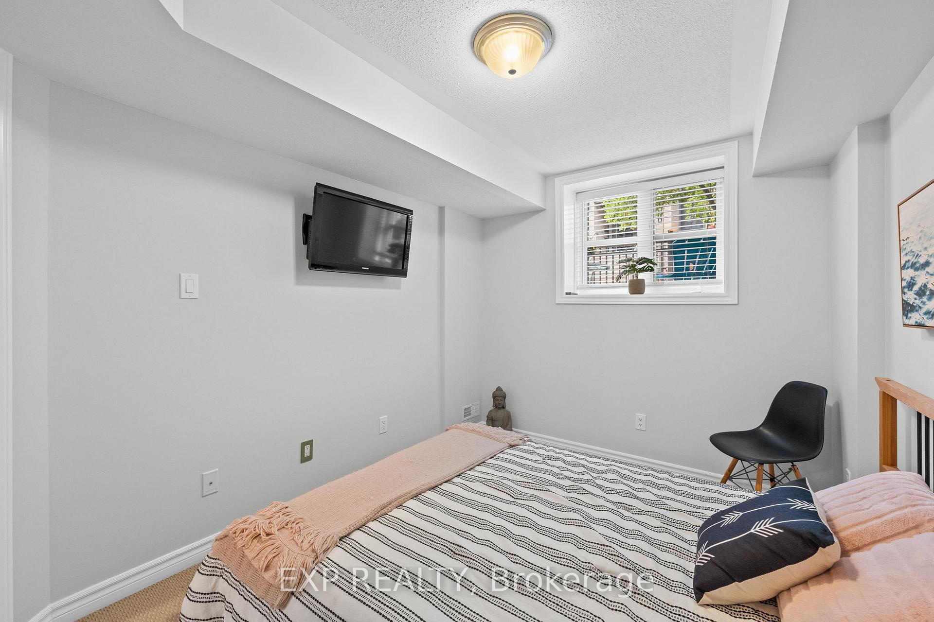 Photo 25 of 114-A Lindenshade Drive, Ottawa, Barrhaven - Strandherd — HOMEH