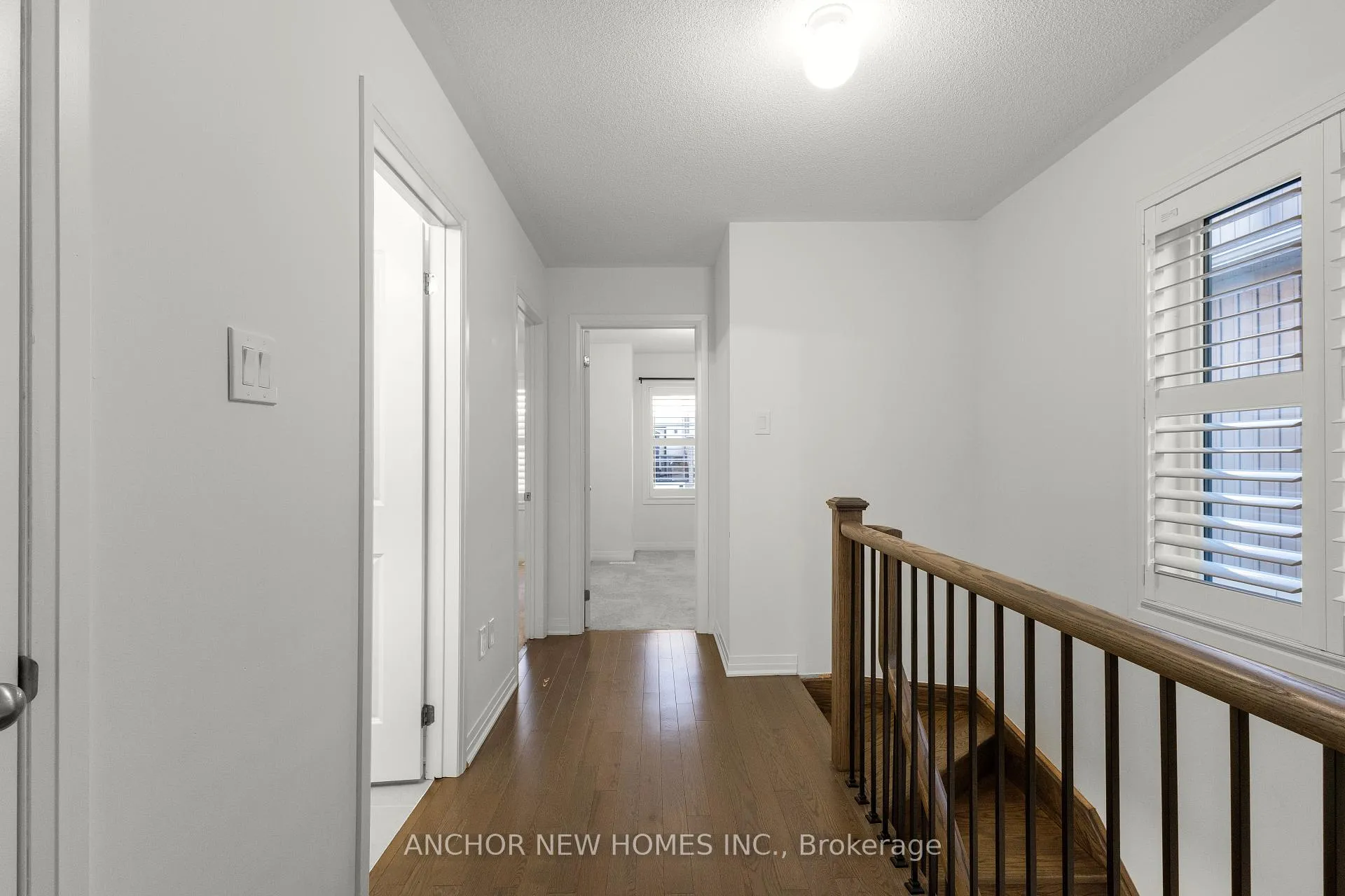 Photo 7 of 54 King George Way, Clarington, Bowmanville — HOMEH