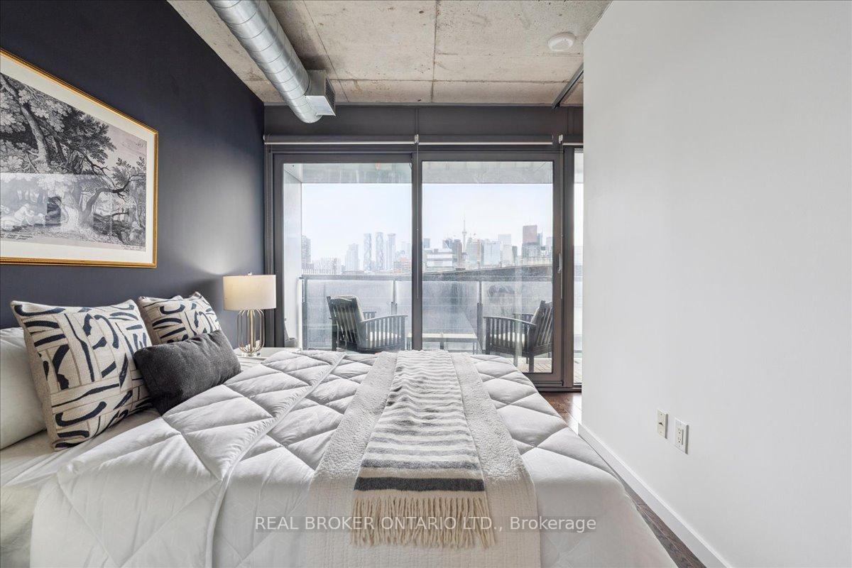 Photo 13 of Unit 812, 32 Trolley Crescent, Toronto, Moss Park — HOMEH