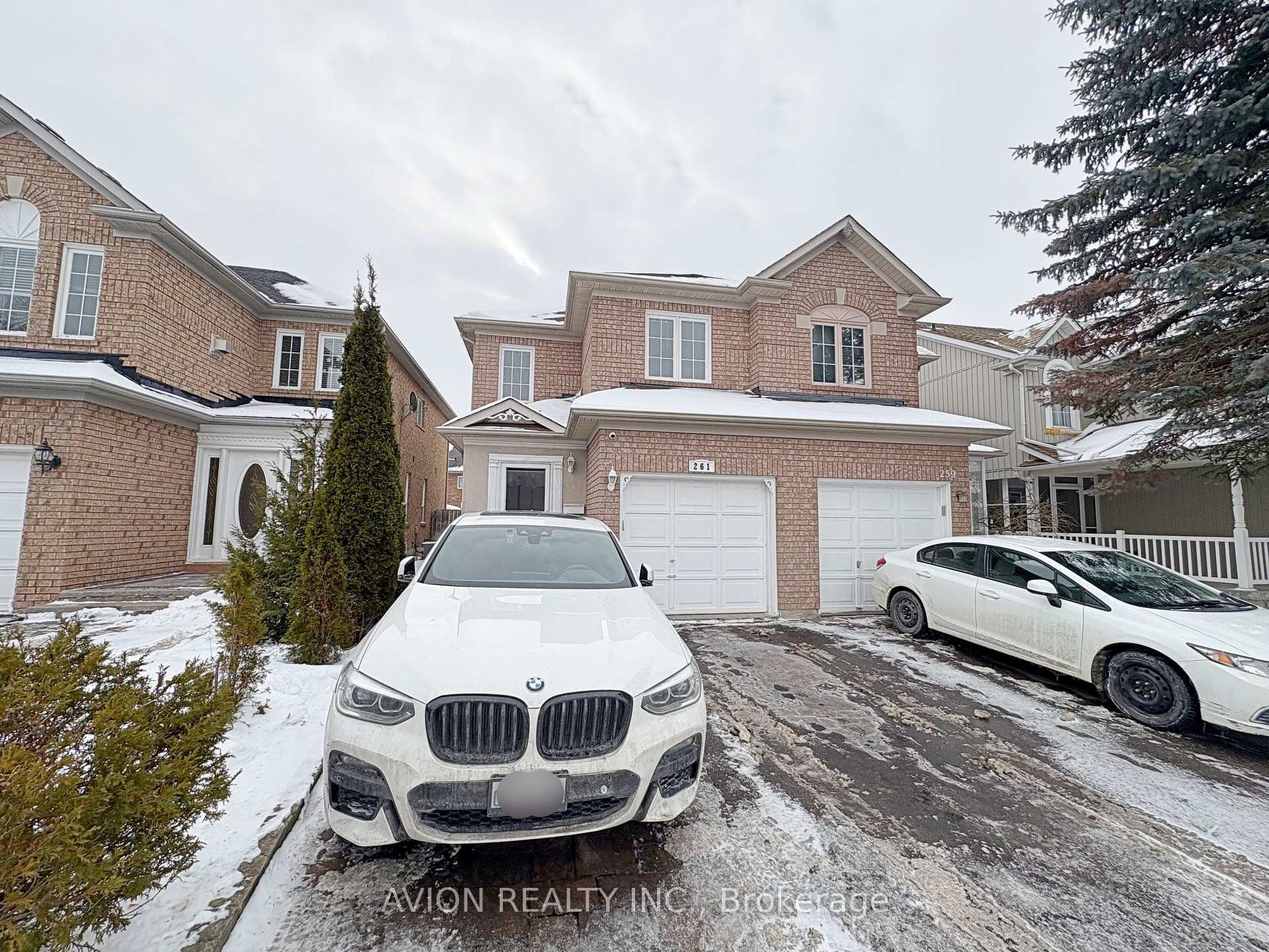 Photo 1 of 261 Hollandview Trail, Aurora, Bayview Wellington — HOMEH