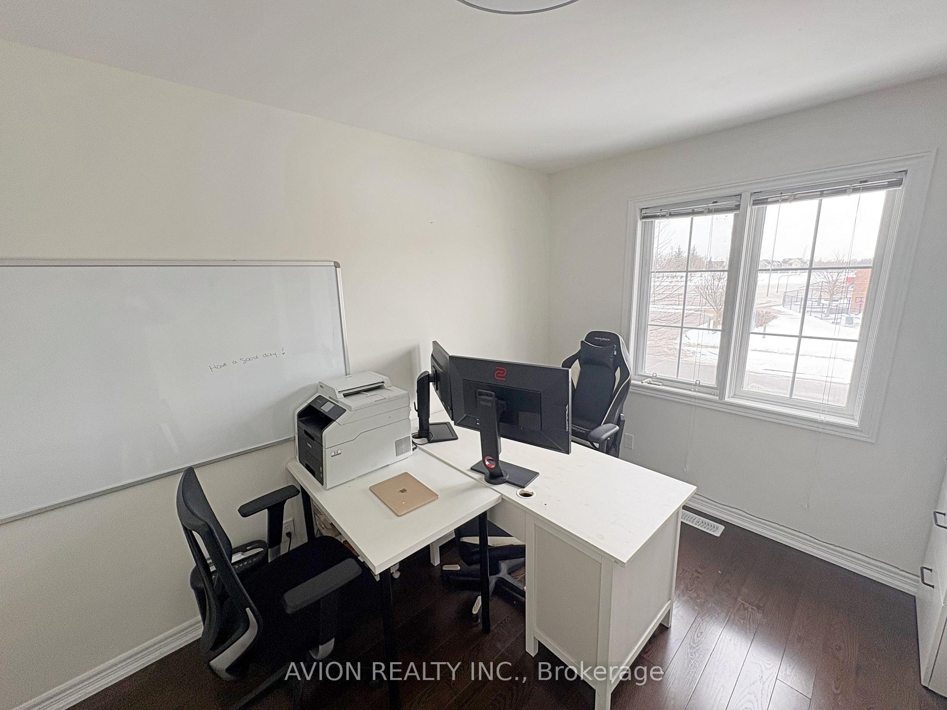 Photo 14 of 261 Hollandview Trail, Aurora, Bayview Wellington — HOMEH