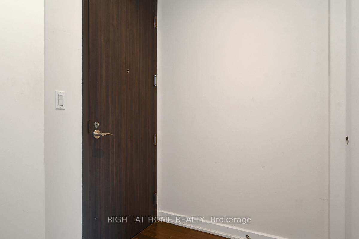 Photo 6 of Unit 504, 300 Lisgar Street, Ottawa, Ottawa Centre — HOMEH