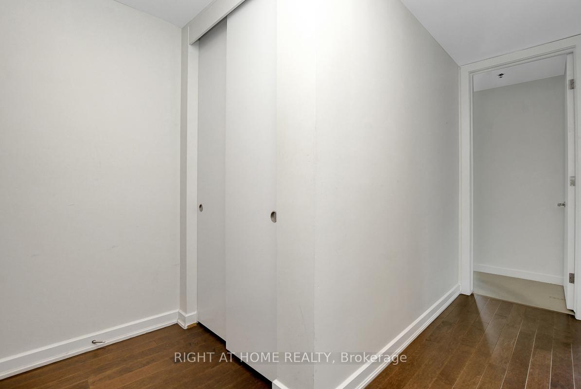 Photo 7 of Unit 504, 300 Lisgar Street, Ottawa, Ottawa Centre — HOMEH
