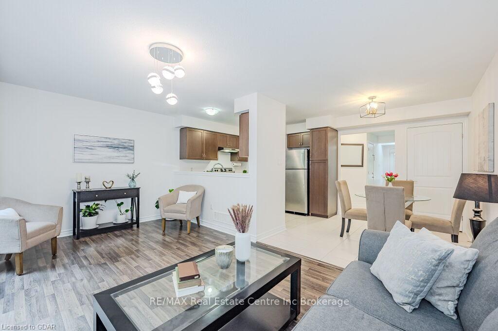 Photo 5 of 27 Arlington Crescent, Guelph, Pineridge/Westminster Woods — HOMEH