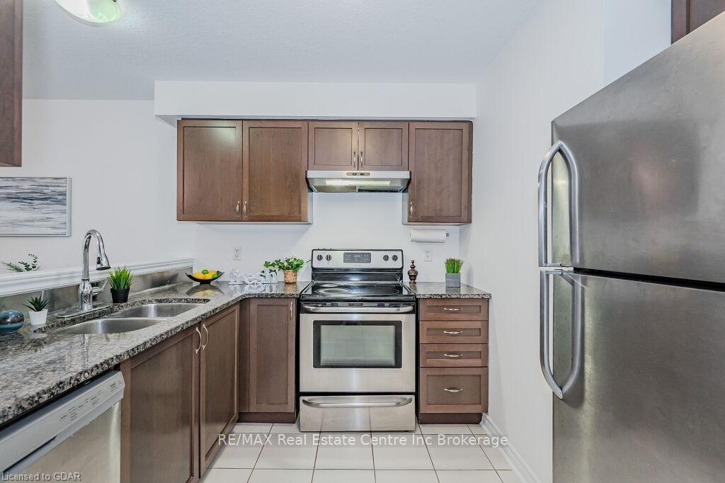 Photo 6 of 27 Arlington Crescent, Guelph, Pineridge/Westminster Woods — HOMEH