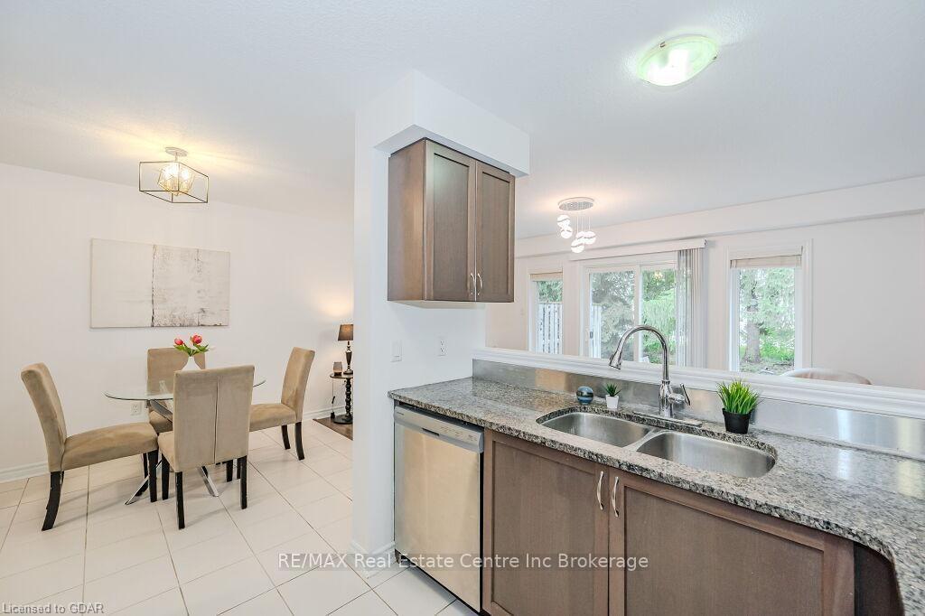 Photo 8 of 27 Arlington Crescent, Guelph, Pineridge/Westminster Woods — HOMEH