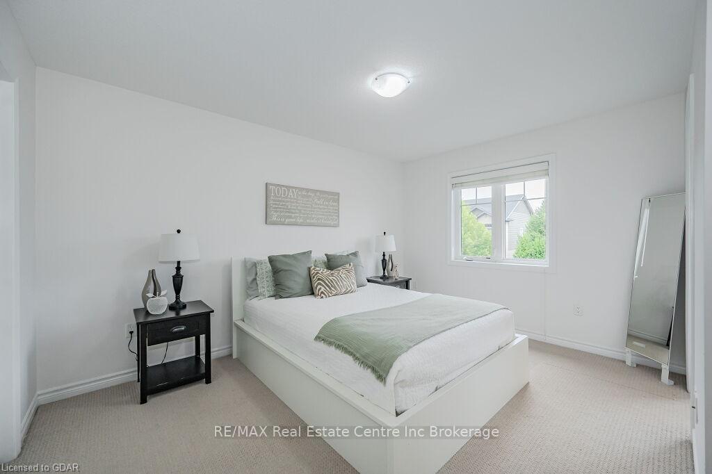 Photo 12 of 27 Arlington Crescent, Guelph, Pineridge/Westminster Woods — HOMEH