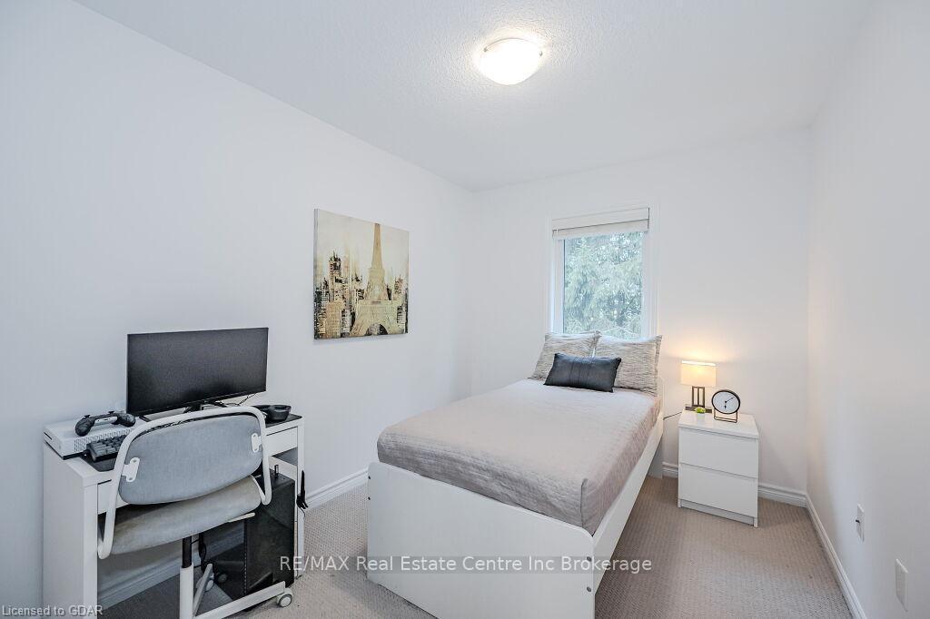 Photo 16 of 27 Arlington Crescent, Guelph, Pineridge/Westminster Woods — HOMEH