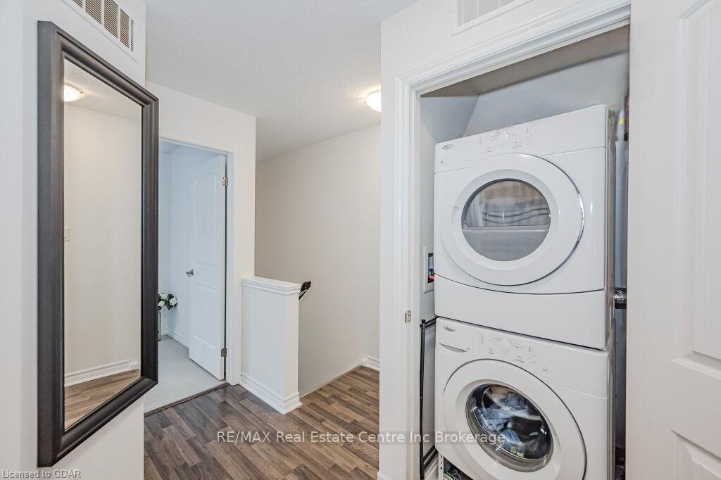 Photo 18 of 27 Arlington Crescent, Guelph, Pineridge/Westminster Woods — HOMEH
