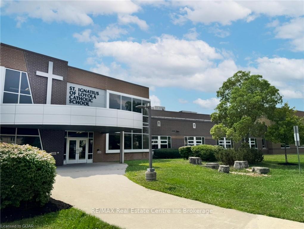 Photo 24 of 27 Arlington Crescent, Guelph, Pineridge/Westminster Woods — HOMEH