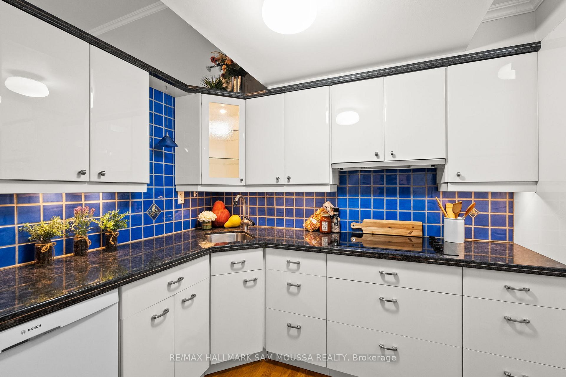 Photo 12 of Unit 4, 60 Greenfield Avenue, Ottawa, Ottawa East — HOMEH