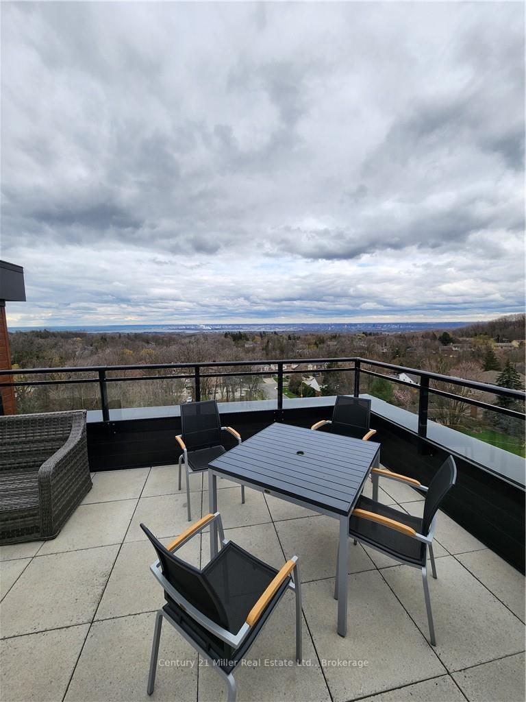 Photo 55 of Unit 706, 30 Hamilton Street S, Hamilton, Waterdown — HOMEH