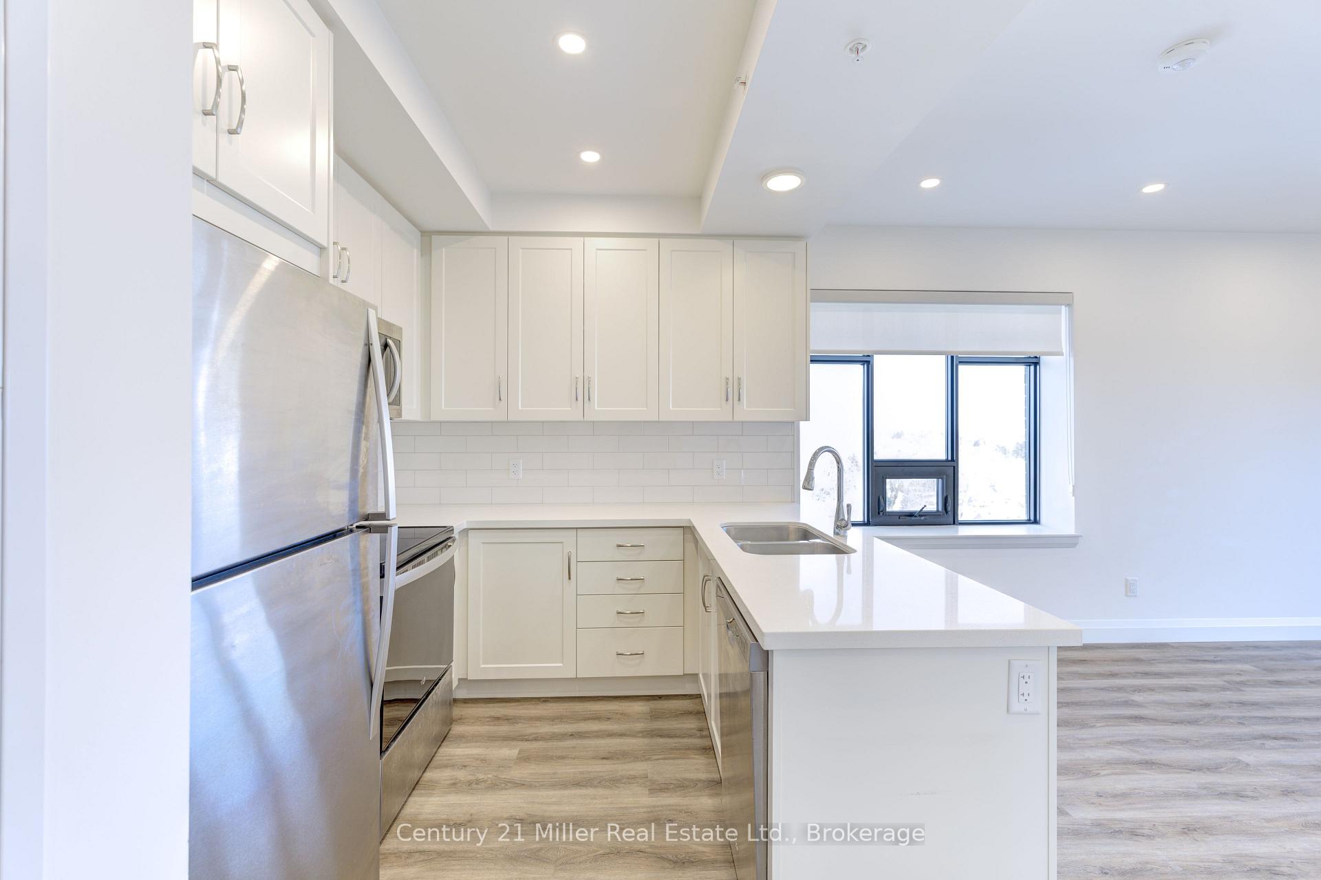 Photo 33 of Unit 706, 30 Hamilton Street S, Hamilton, Waterdown — HOMEH