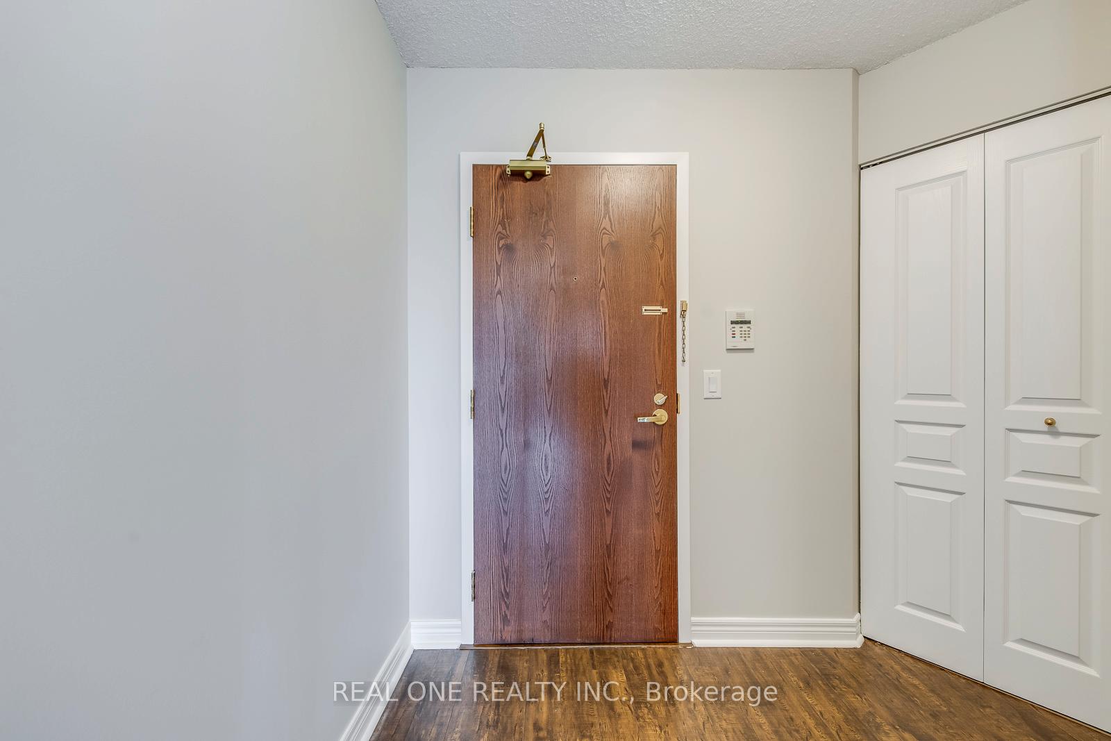 Photo 8 of Unit 903, 100 Hayden Street, Toronto, Church-Yonge Corridor — HOMEH