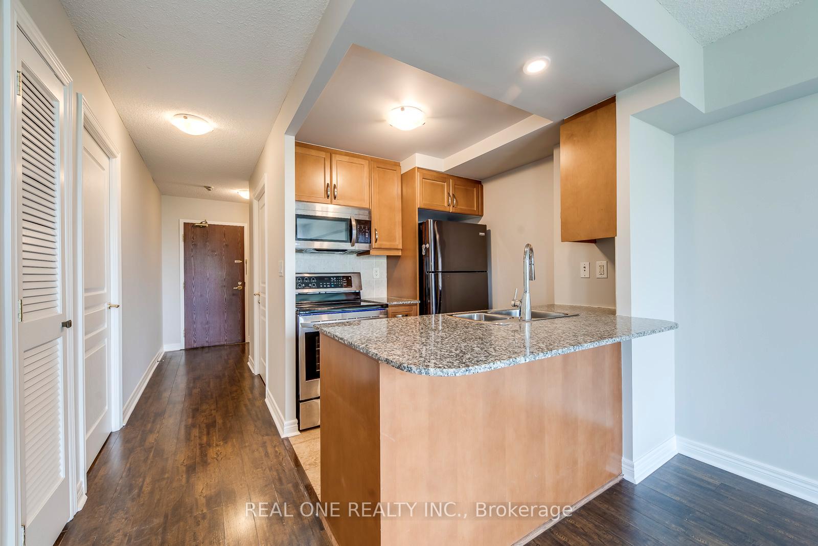 Photo 10 of Unit 903, 100 Hayden Street, Toronto, Church-Yonge Corridor — HOMEH