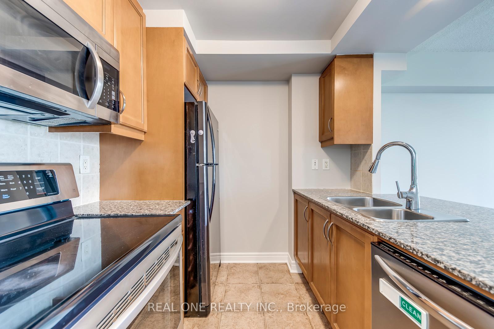 Photo 12 of Unit 903, 100 Hayden Street, Toronto, Church-Yonge Corridor — HOMEH