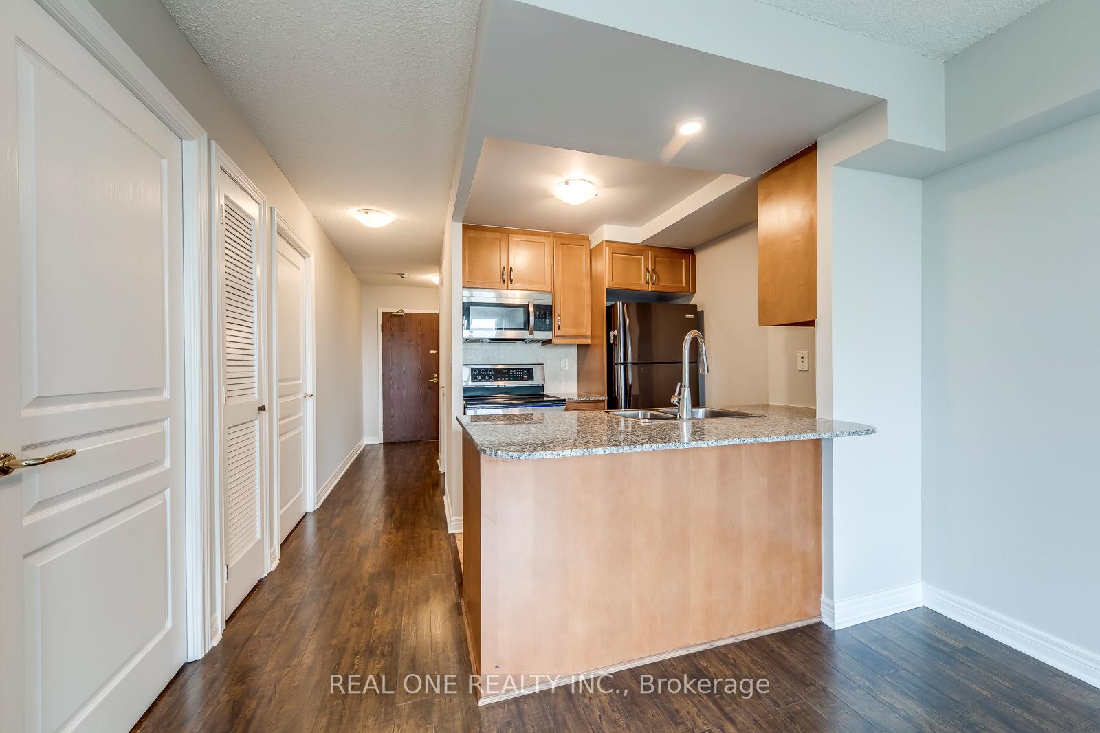 Photo 13 of Unit 903, 100 Hayden Street, Toronto, Church-Yonge Corridor — HOMEH