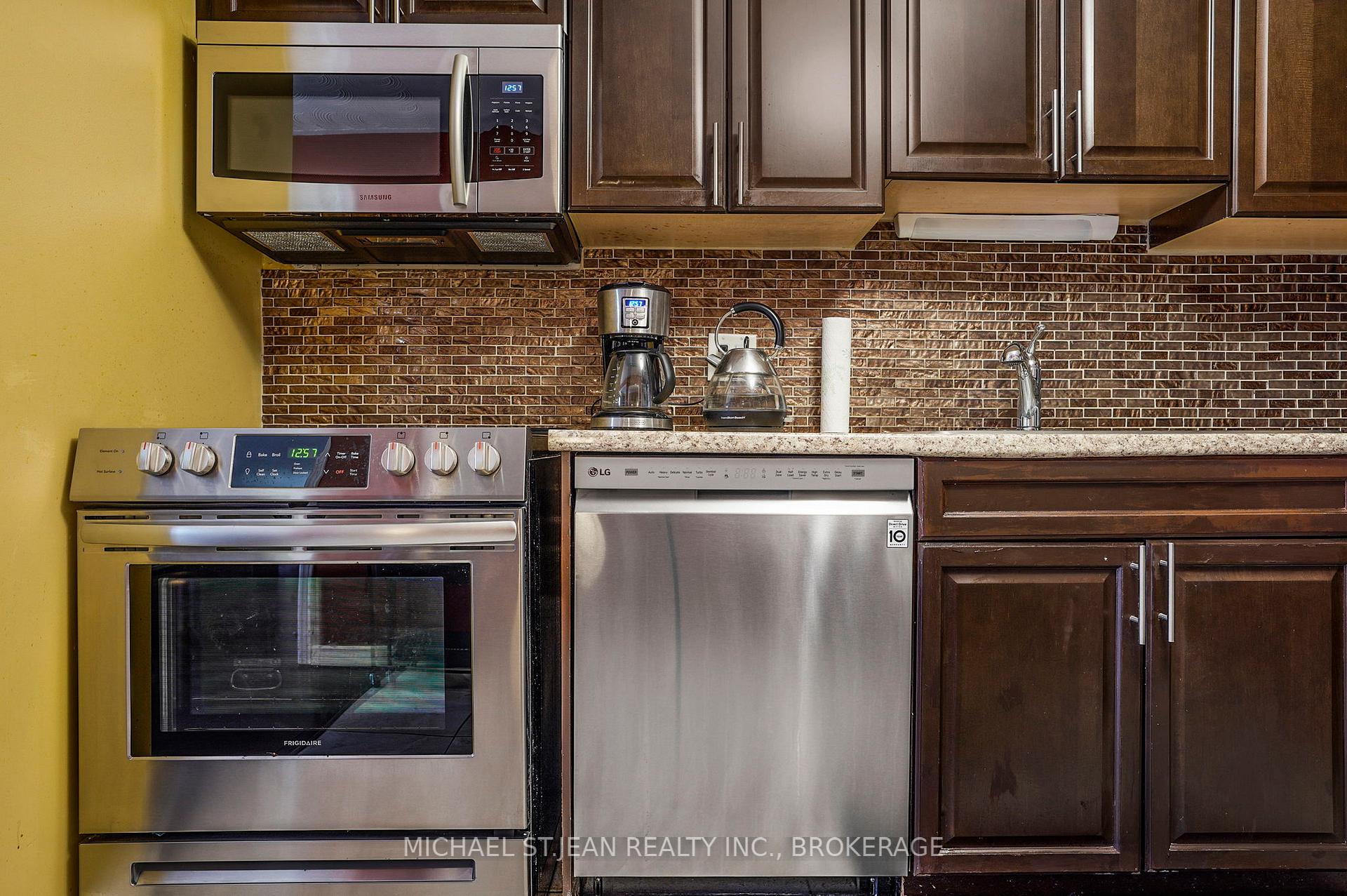 Photo 14 of Unit 31, 255 Mount Albion Road E, Hamilton, Red Hill — HOMEH