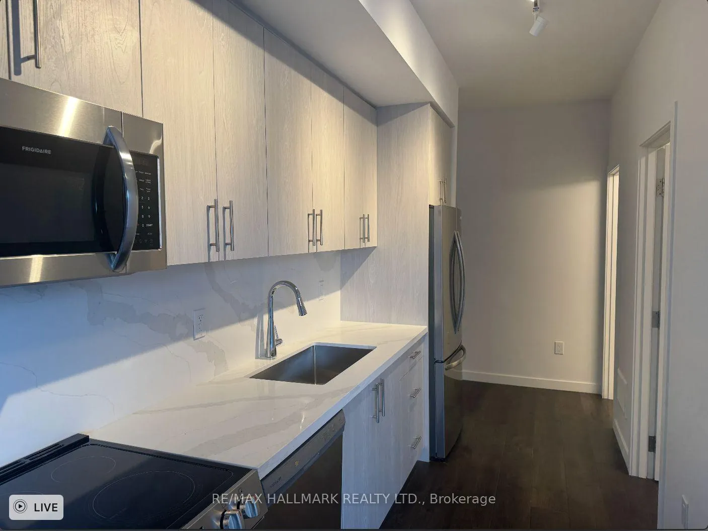 Photo 5 of Unit 13, 3175 Denison Street, Markham, Middlefield — HOMEH