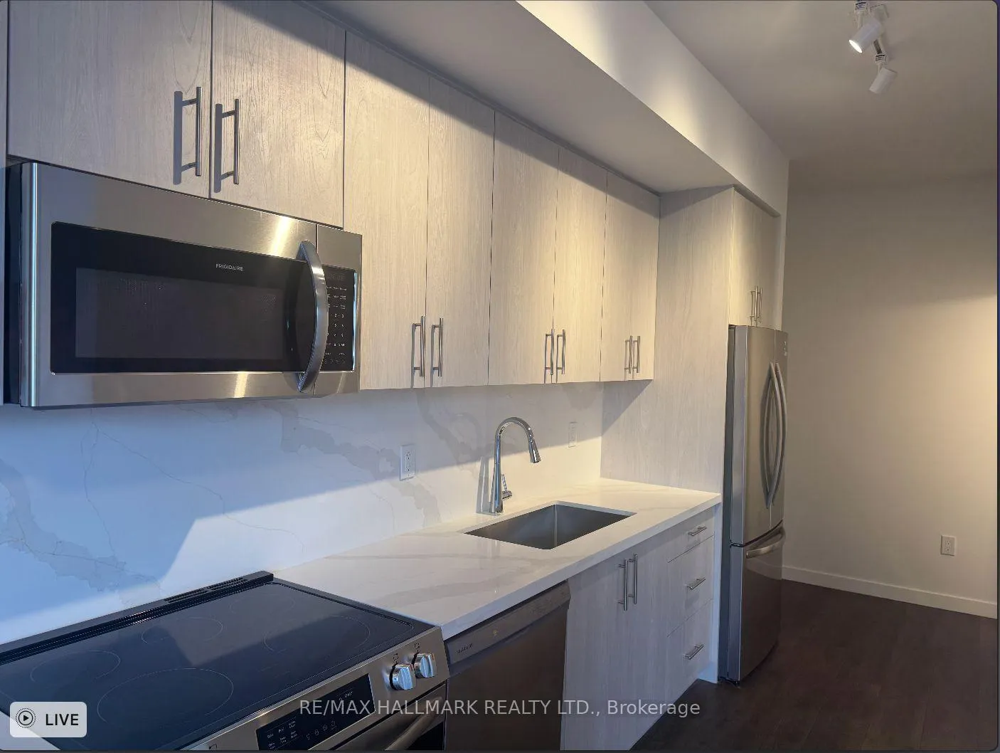 Photo 9 of Unit 13, 3175 Denison Street, Markham, Middlefield — HOMEH