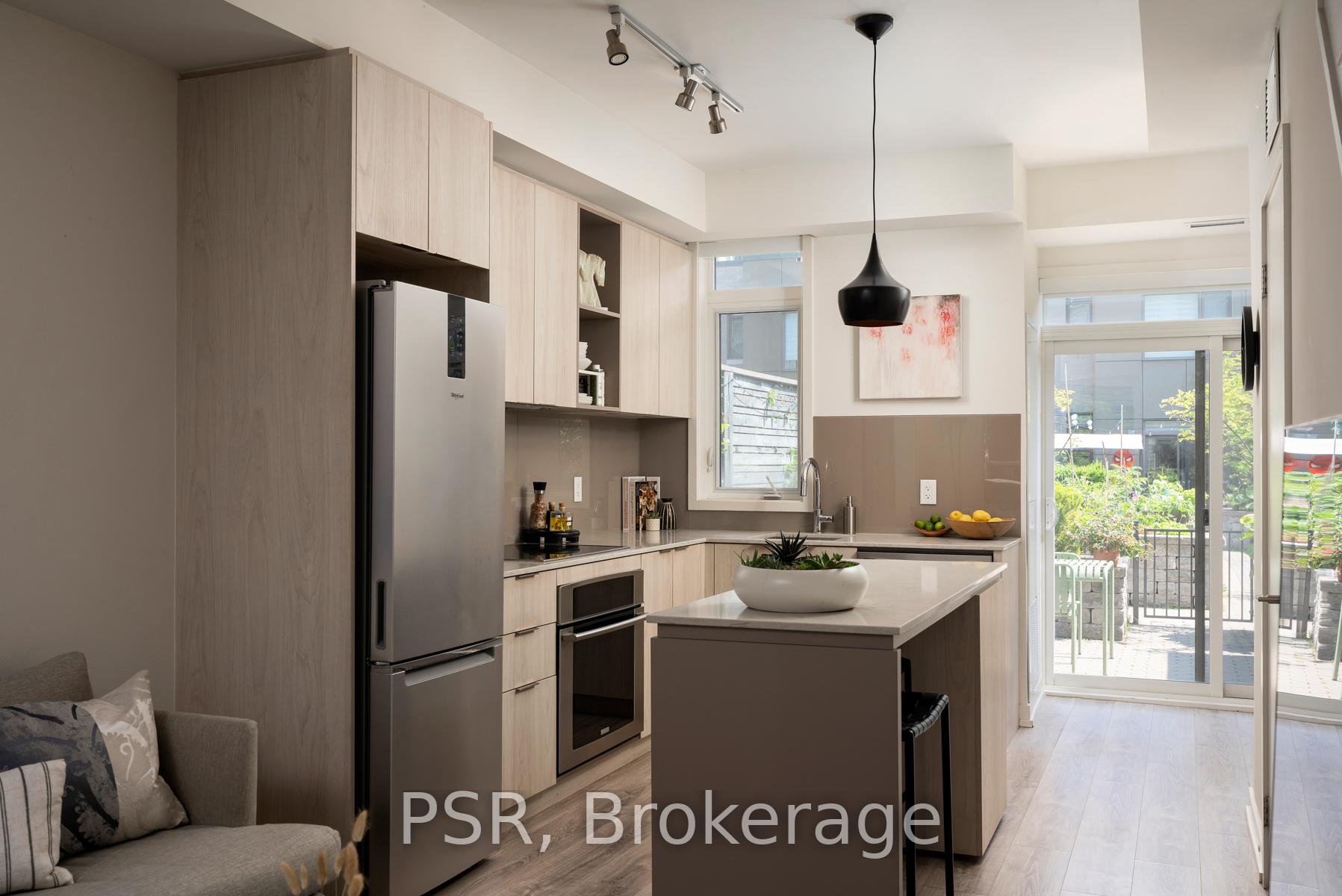 Photo 13 of 11 St Bartholomew Street, Toronto, Regent Park — HOMEH