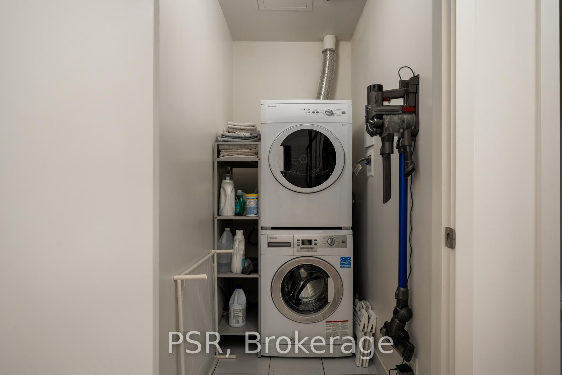 Photo 31 of 11 St Bartholomew Street, Toronto, Regent Park — HOMEH