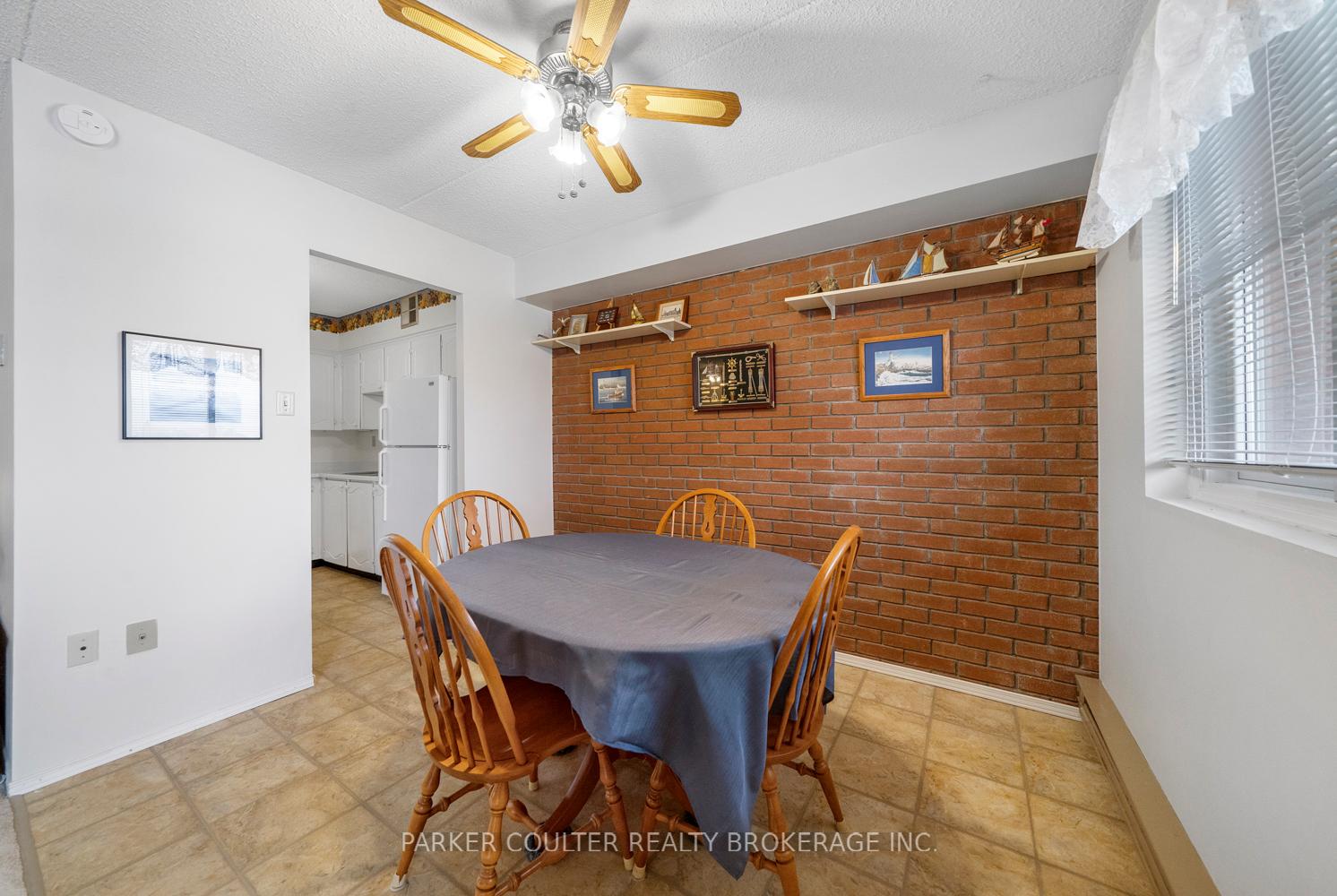 Photo 7 of Unit 407, 460 Ontario Street, Collingwood — HOMEH