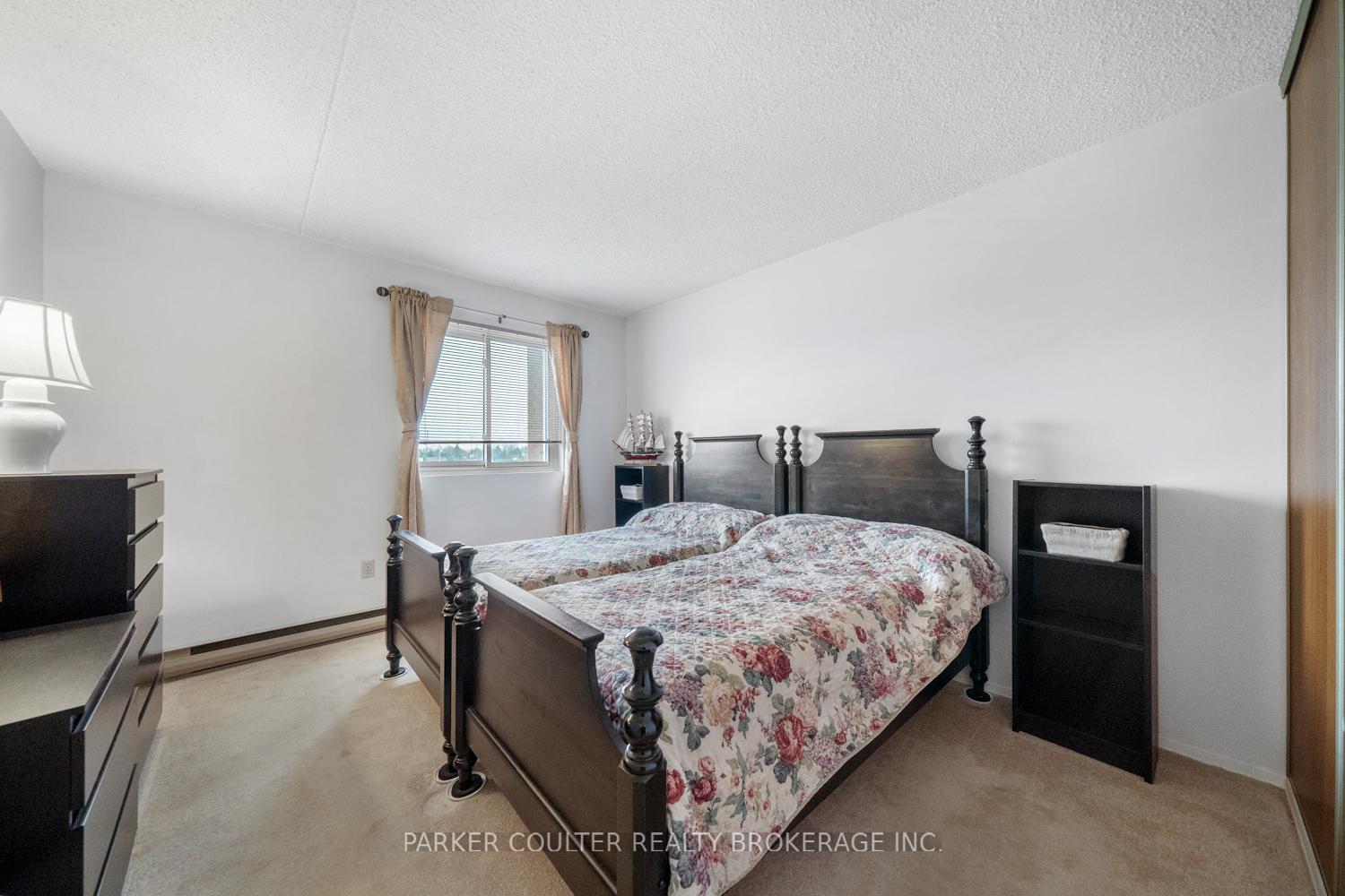 Photo 12 of Unit 407, 460 Ontario Street, Collingwood — HOMEH