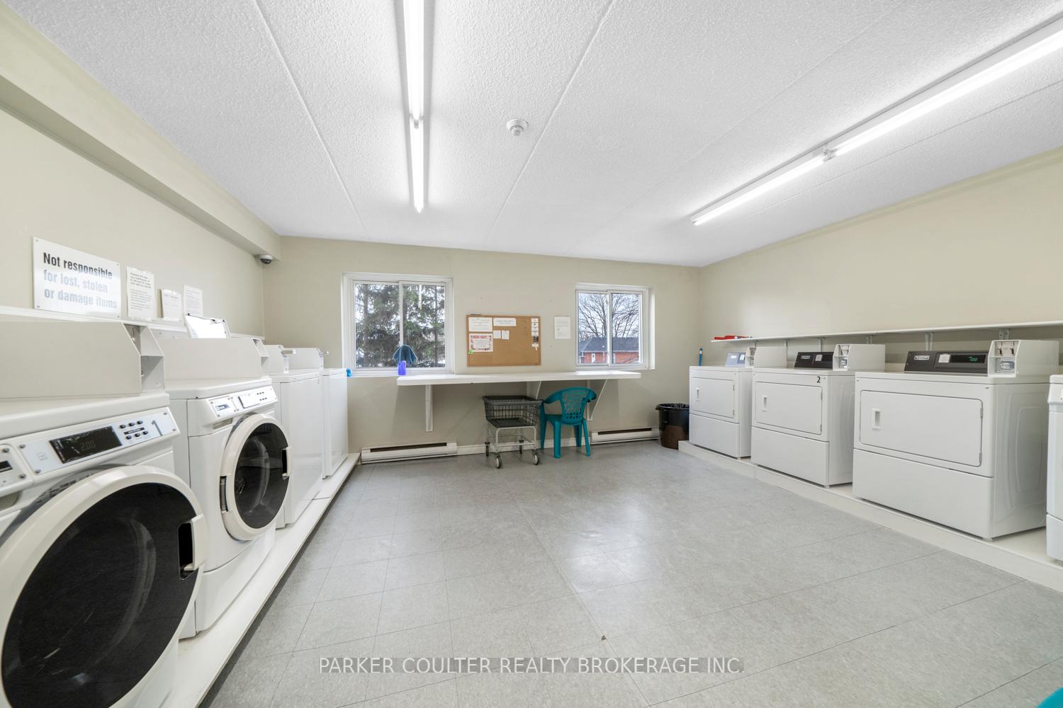 Photo 17 of Unit 407, 460 Ontario Street, Collingwood — HOMEH
