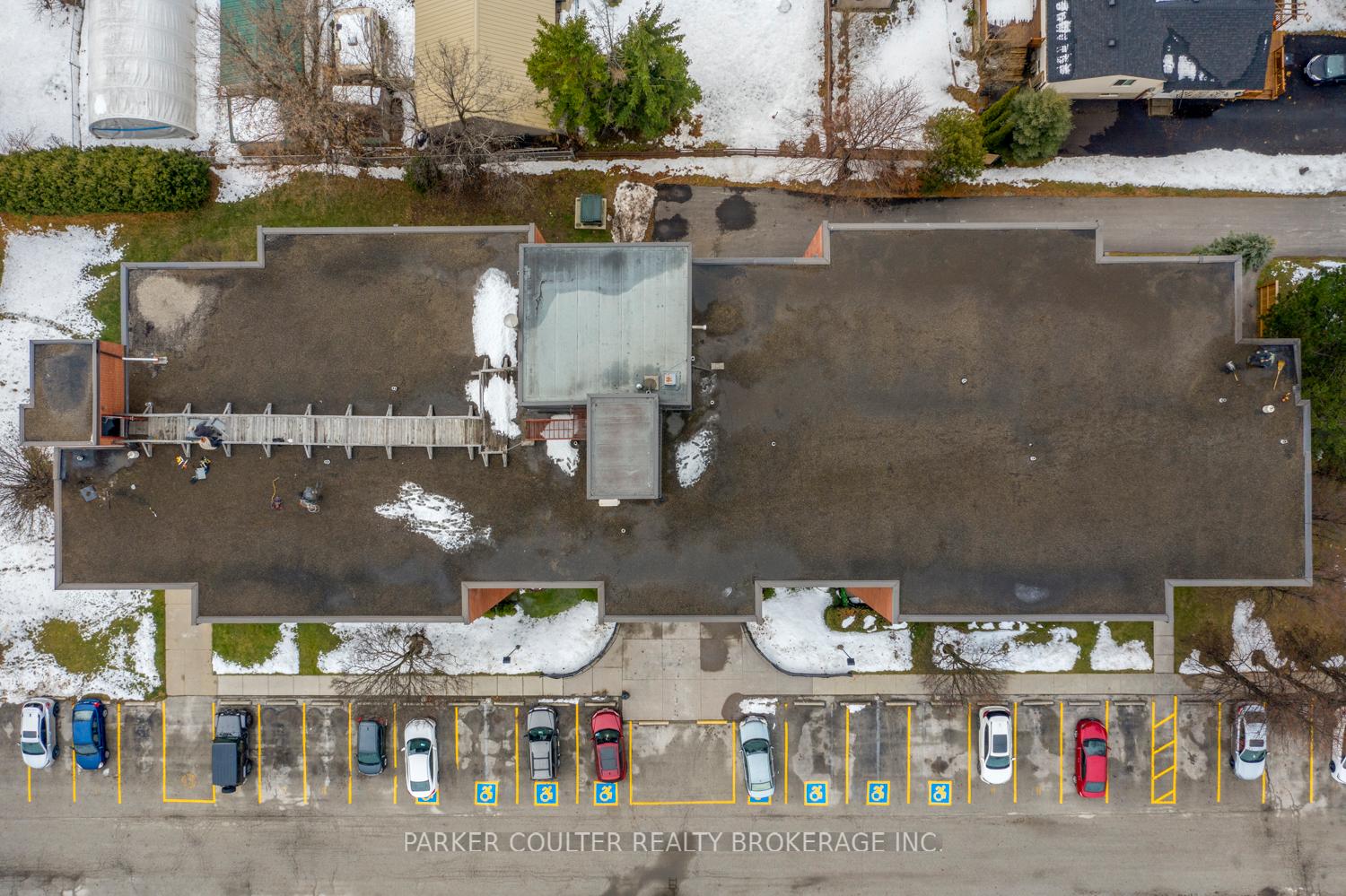 Photo 22 of Unit 407, 460 Ontario Street, Collingwood — HOMEH