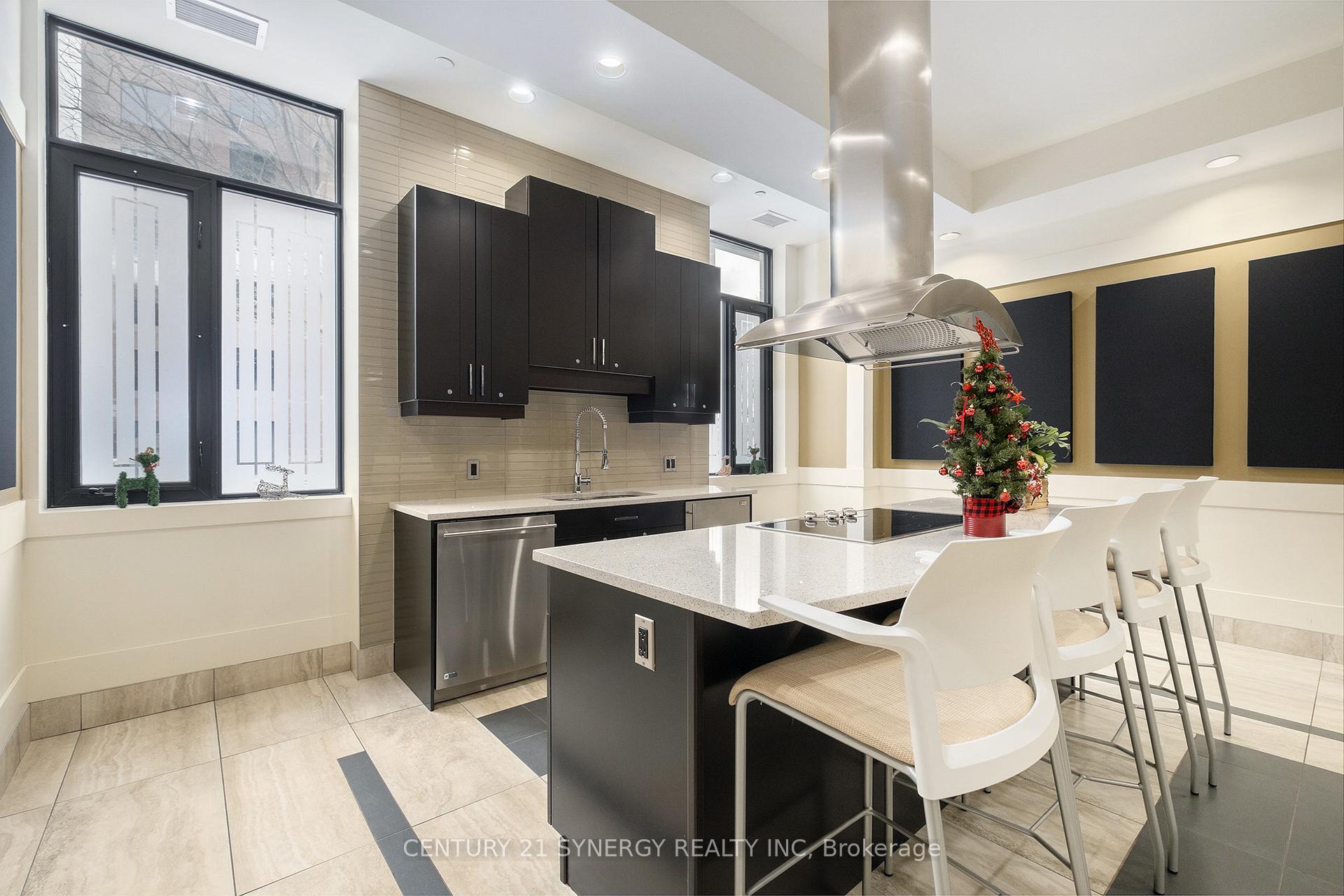 Photo 6 of Unit 708, 330 Loretta Avenue S, Ottawa, West Centre Town — HOMEH