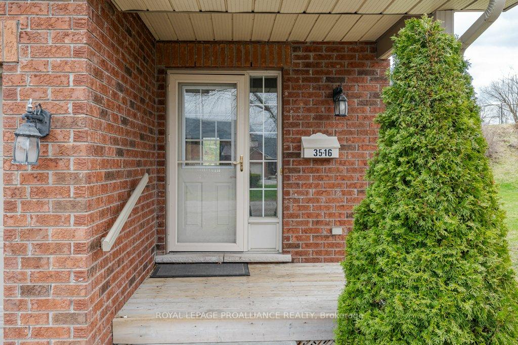 Photo 2 of Unit 16, 35 Albion Street, Belleville, Belleville Ward — HOMEH