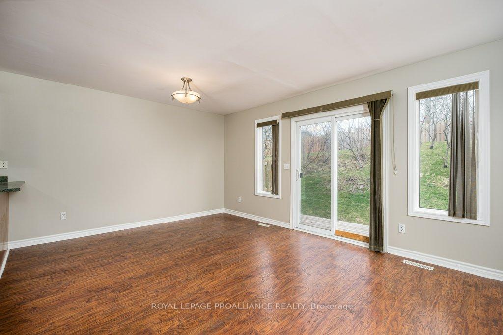 Photo 7 of Unit 16, 35 Albion Street, Belleville, Belleville Ward — HOMEH