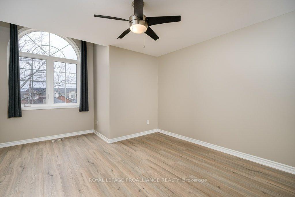 Photo 11 of Unit 16, 35 Albion Street, Belleville, Belleville Ward — HOMEH