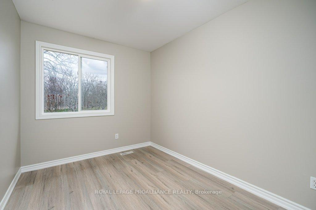 Photo 17 of Unit 16, 35 Albion Street, Belleville, Belleville Ward — HOMEH