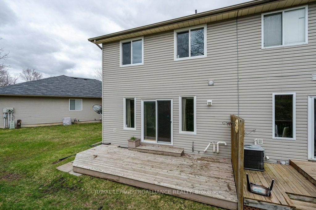 Photo 24 of Unit 16, 35 Albion Street, Belleville, Belleville Ward — HOMEH