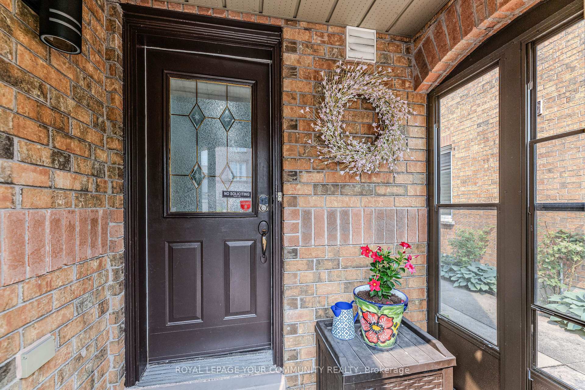 Photo 6 of 78 Tania Crescent, Vaughan, Maple — HOMEH