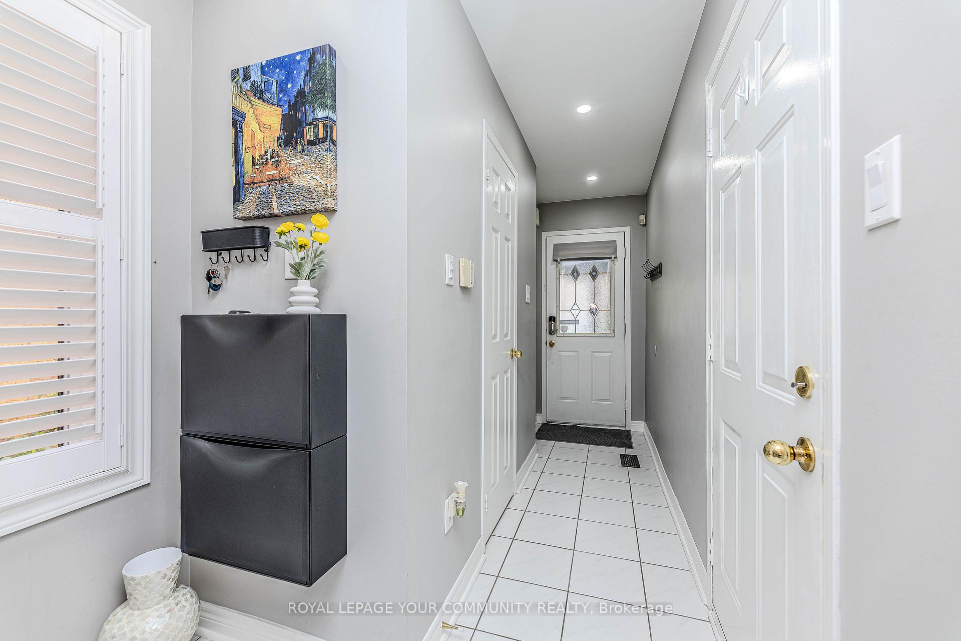 Photo 7 of 78 Tania Crescent, Vaughan, Maple — HOMEH