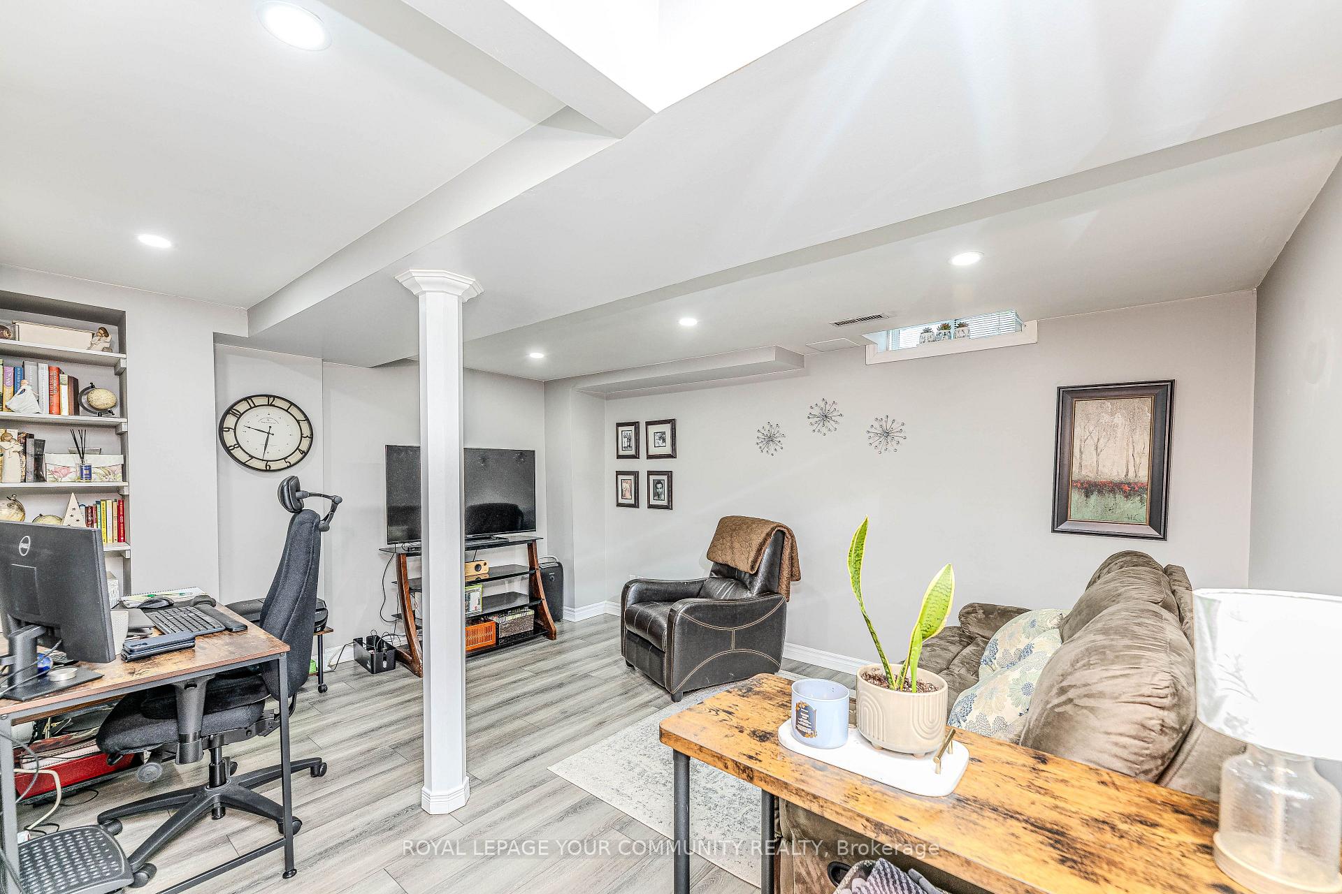 Photo 39 of 78 Tania Crescent, Vaughan, Maple — HOMEH
