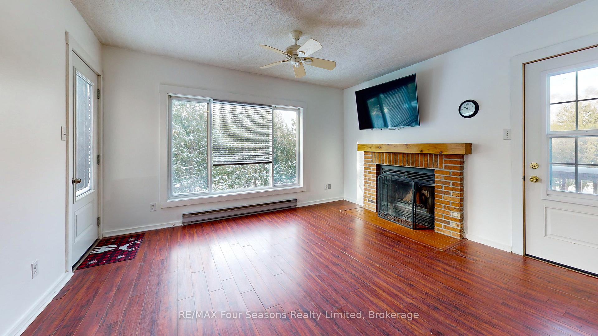 Photo 4 of Unit 115, 25 Dawson Drive, Collingwood — HOMEH
