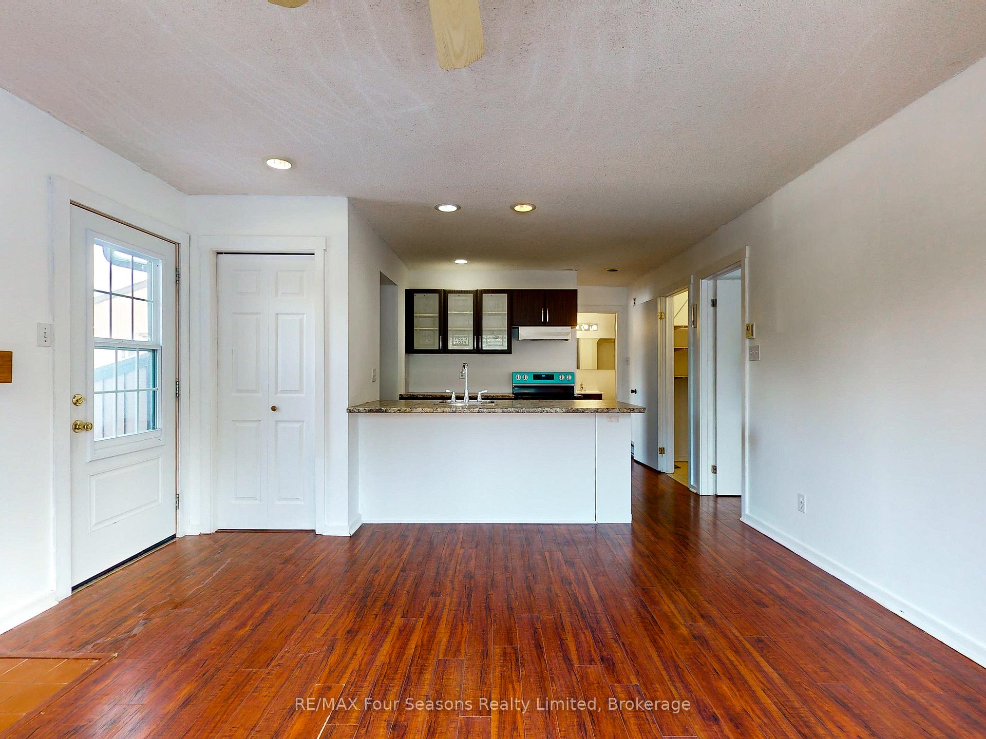Photo 7 of Unit 115, 25 Dawson Drive, Collingwood — HOMEH