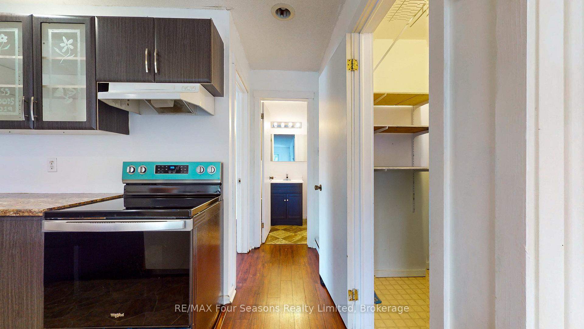 Photo 11 of Unit 115, 25 Dawson Drive, Collingwood — HOMEH