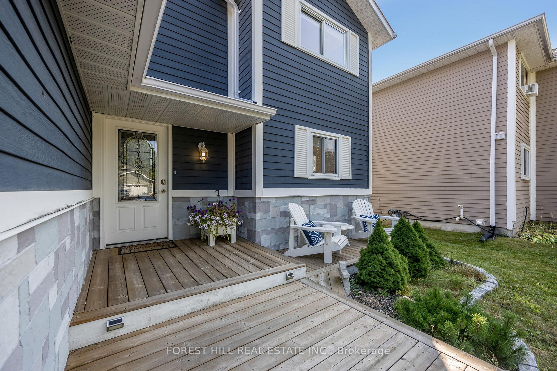Photo 2 of 85 Elizabeth Street, Barrie, Ardagh — HOMEH