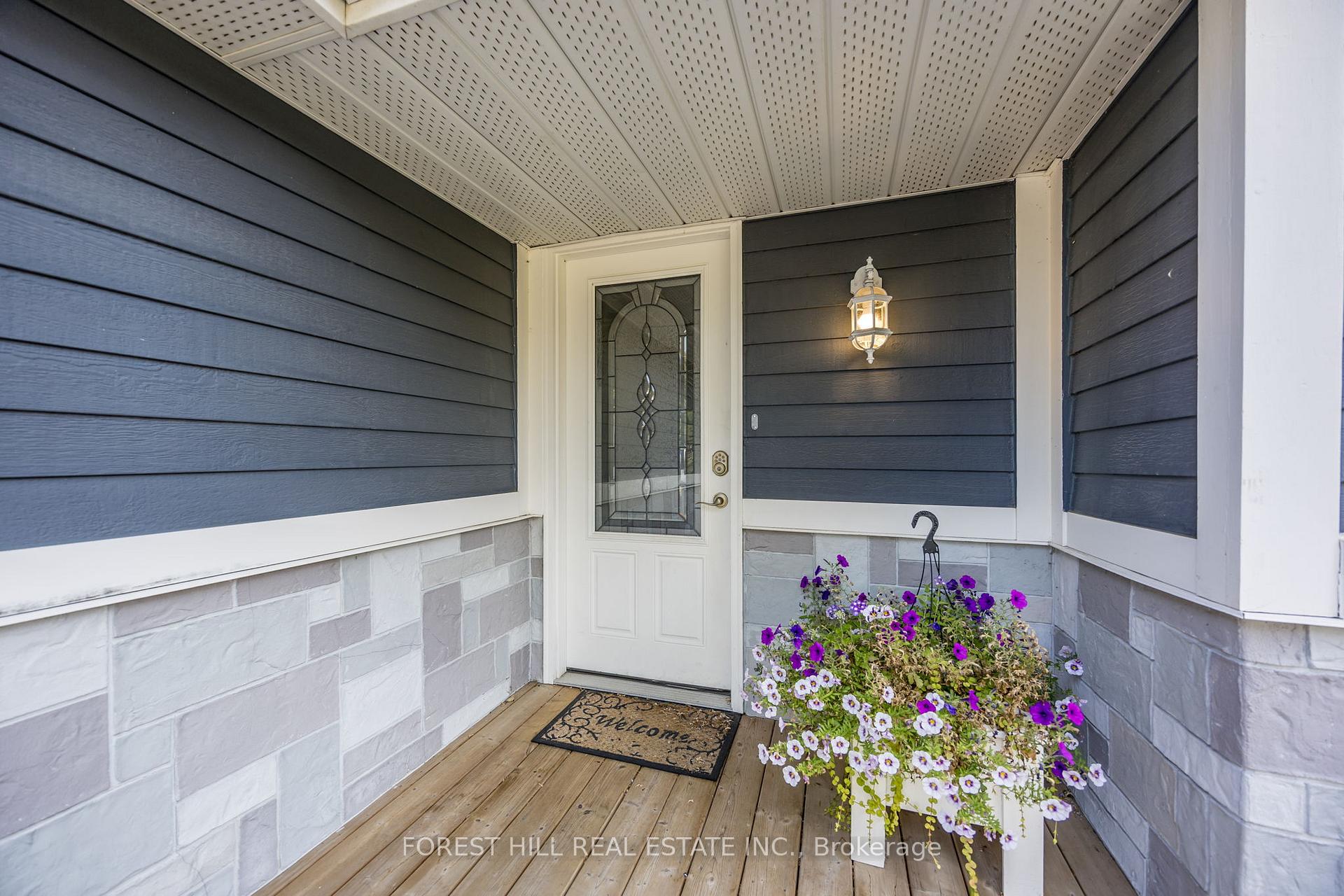 Photo 3 of 85 Elizabeth Street, Barrie, Ardagh — HOMEH