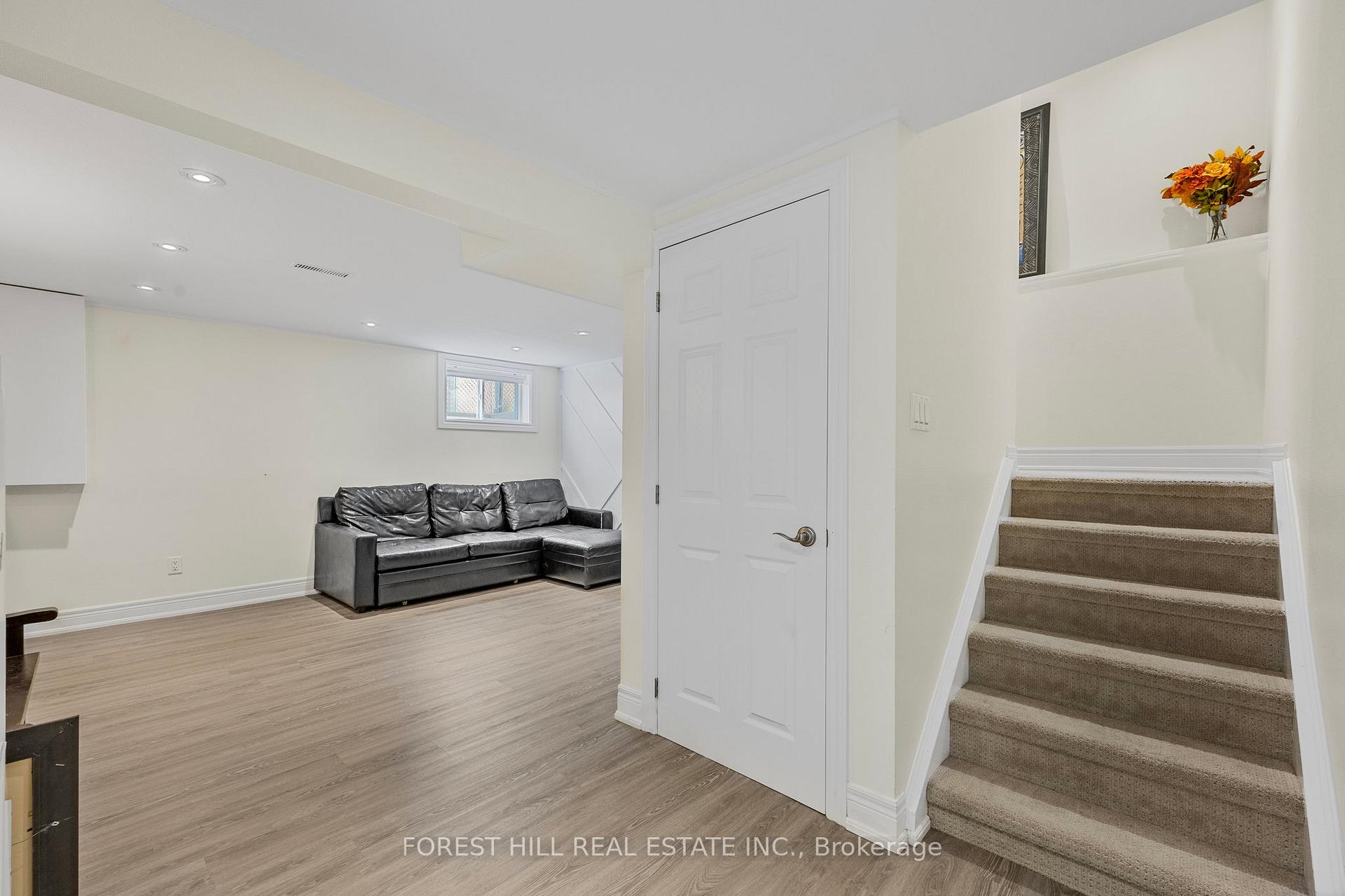 Photo 23 of 85 Elizabeth Street, Barrie, Ardagh — HOMEH