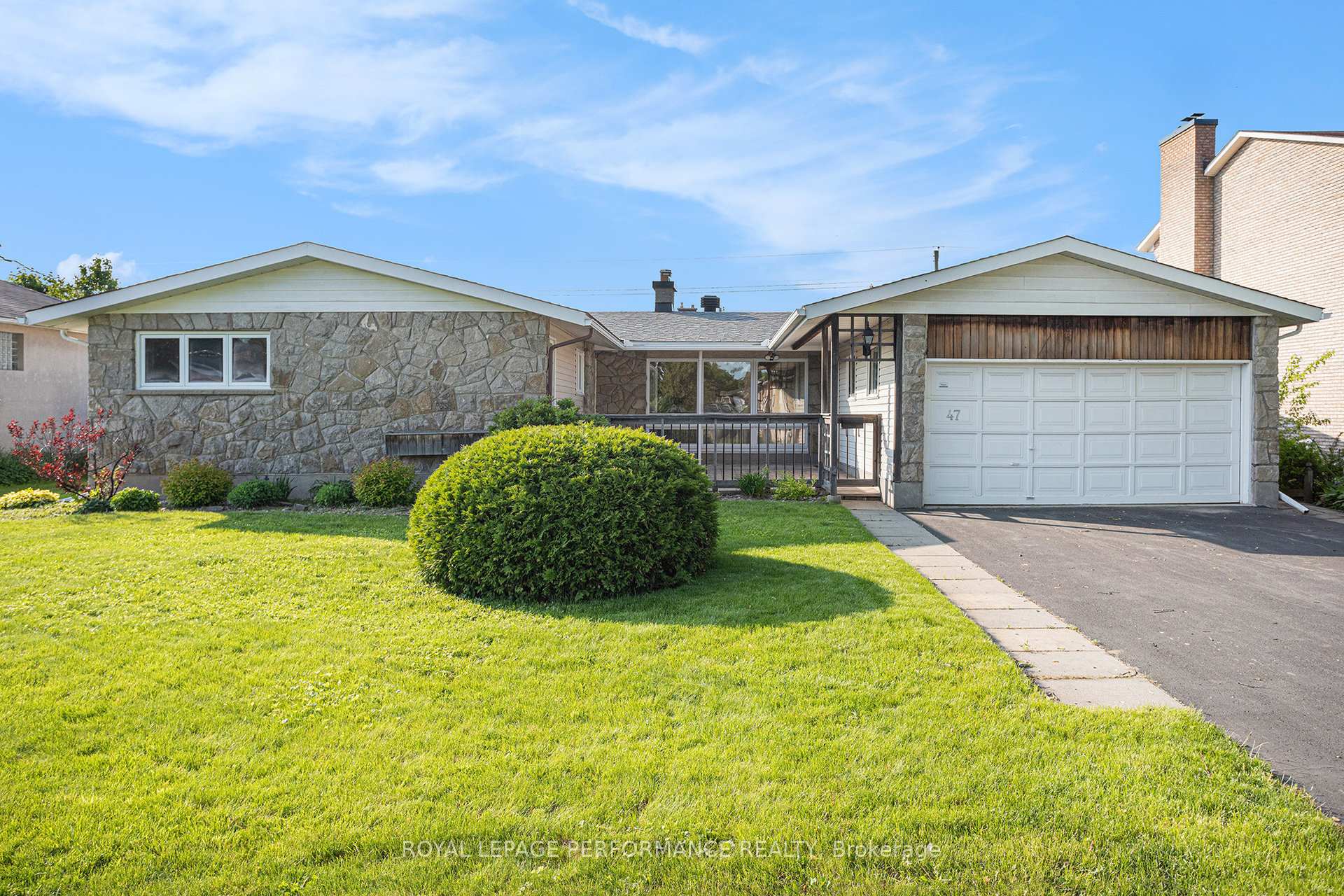 Photo 1 of 47 Sunnycrest Drive, Ottawa, City View/Skyline/Fisher Heights/Parkwood Hills — HOMEH