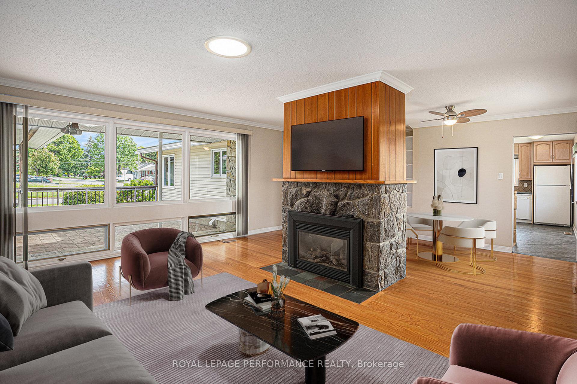 Photo 4 of 47 Sunnycrest Drive, Ottawa, City View/Skyline/Fisher Heights/Parkwood Hills — HOMEH