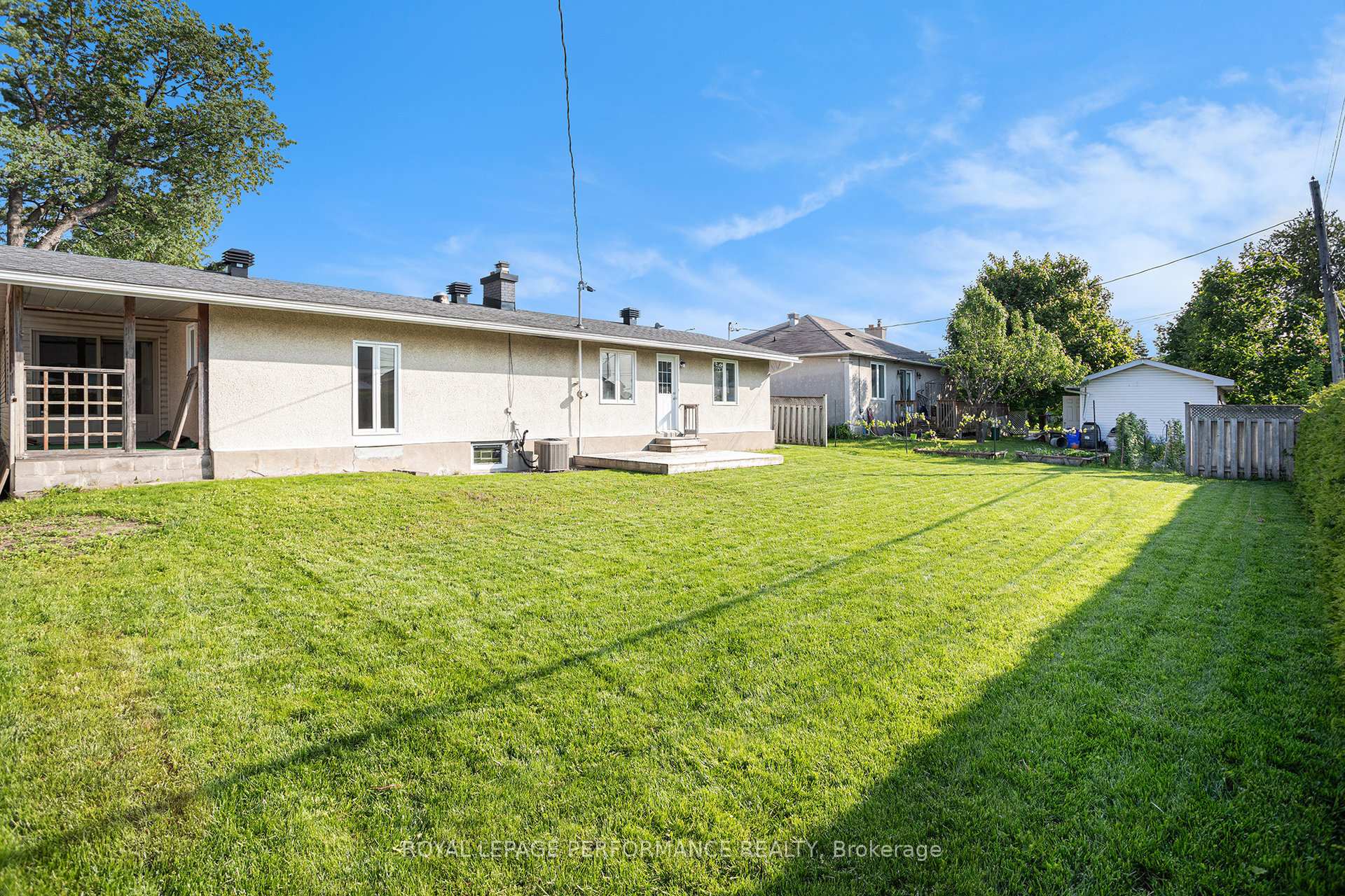 Photo 32 of 47 Sunnycrest Drive, Ottawa, City View/Skyline/Fisher Heights/Parkwood Hills — HOMEH