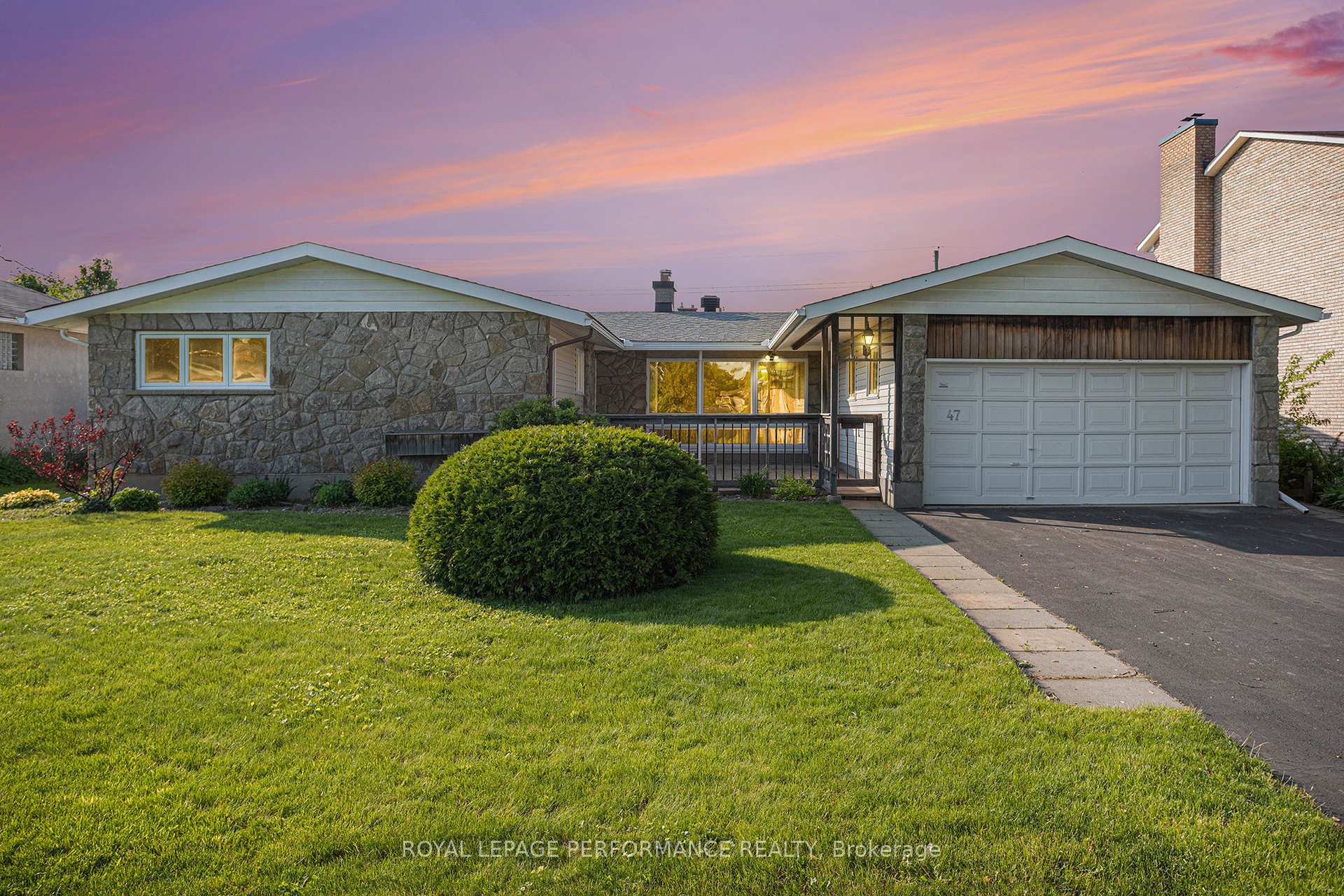 Photo 35 of 47 Sunnycrest Drive, Ottawa, City View/Skyline/Fisher Heights/Parkwood Hills — HOMEH