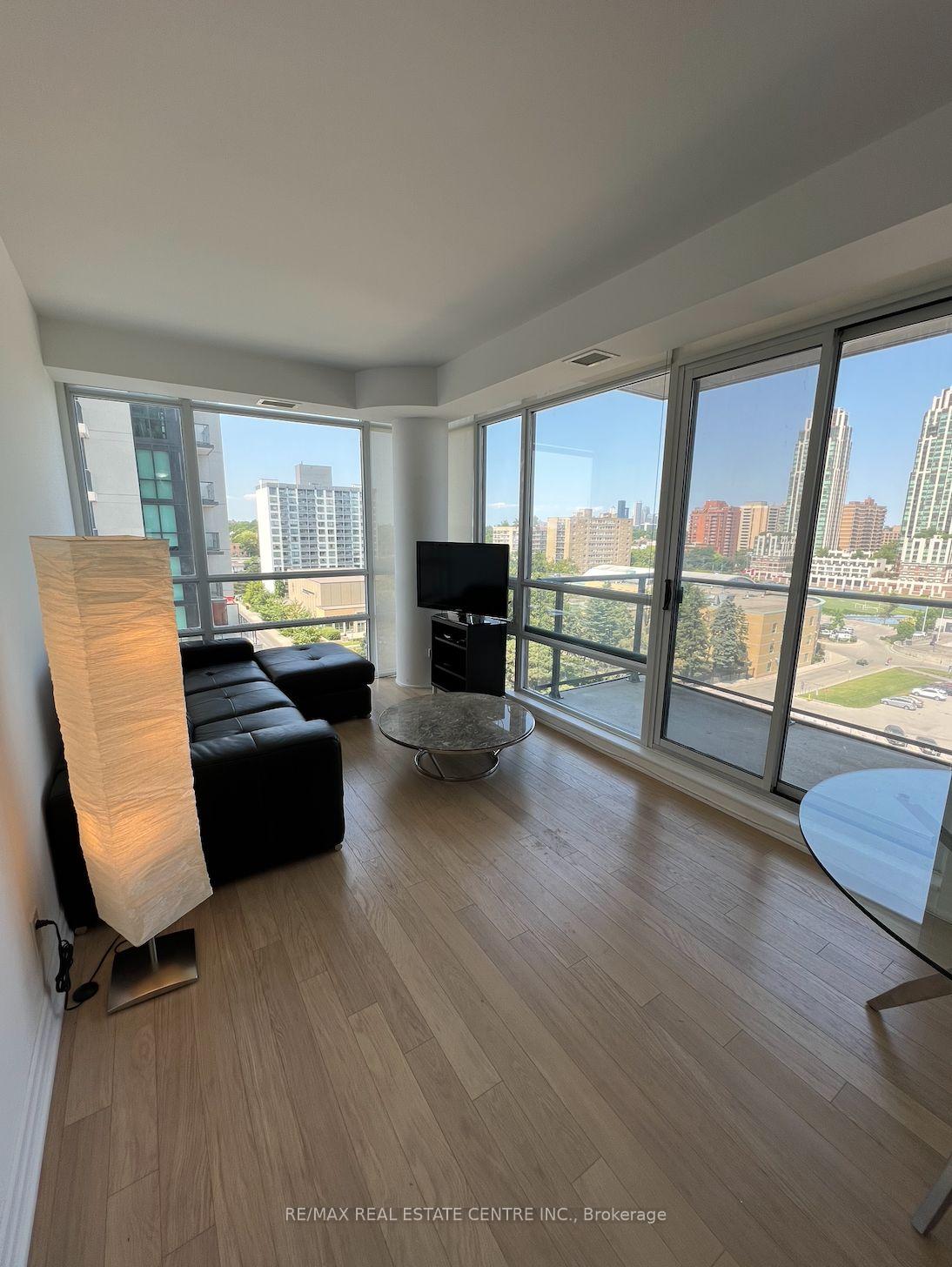 Photo 6 of Unit 806, 500 St Clair Avenue W, Toronto, Humewood-Cedarvale — HOMEH